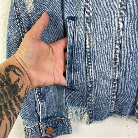 Blank NYC Heavily Distressed Fitted Denim Jacket NWT Size M - Picture 8 of 13